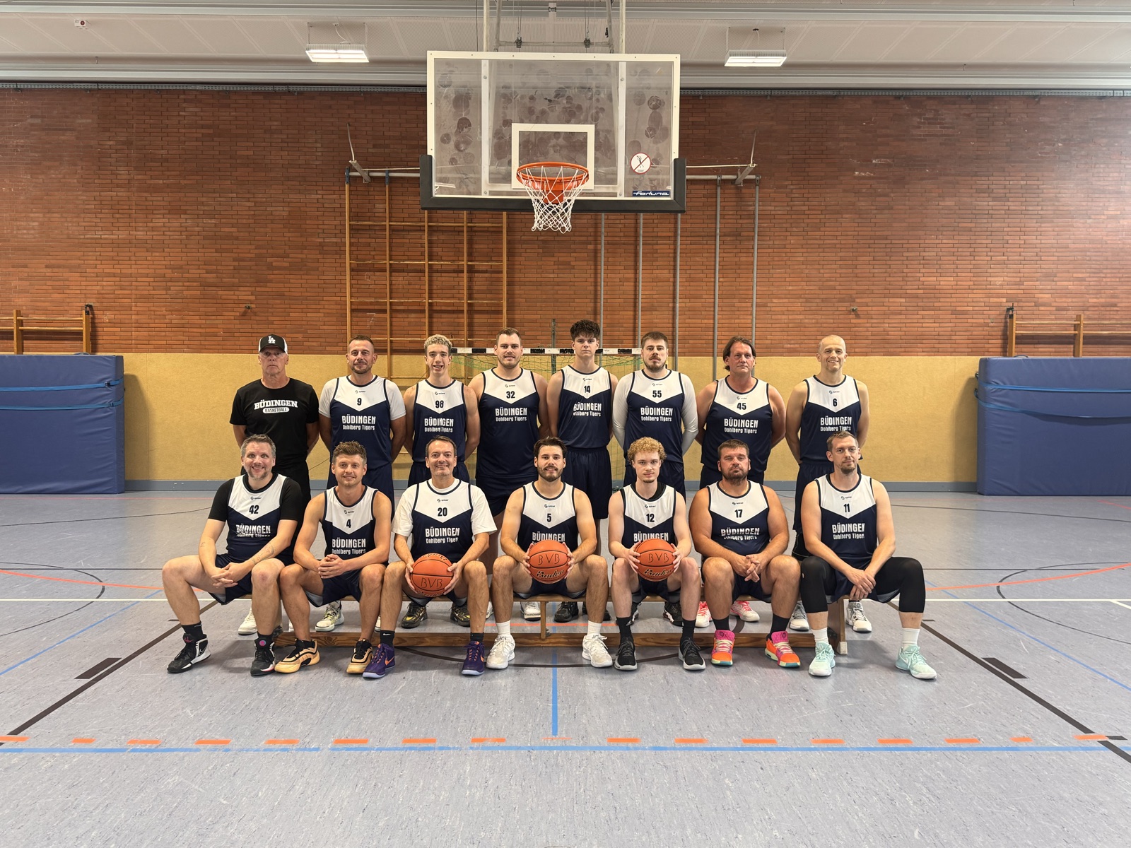 Mannschaftsfoto der 1. Herren 2026/27